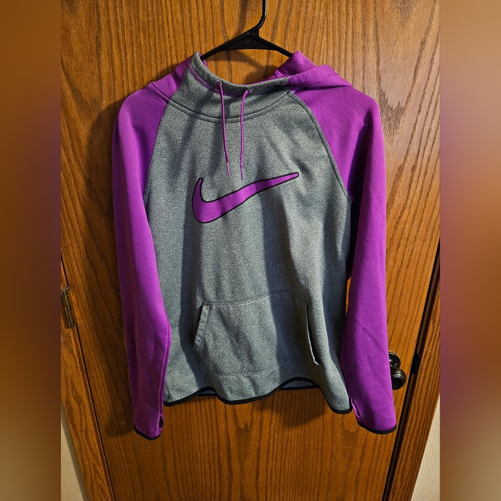 Nike sweatshirt